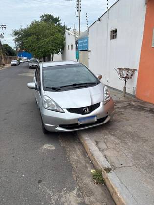 HONDA FIT 1.4 LX 16V FLEX 4P MANUAL HONDA FIT 1.4 LX 16V FLEX 4P MANUAL